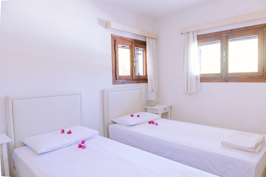 Villa Lola - 3 Bedrooms & Private Pool Lithakia  Exterior foto